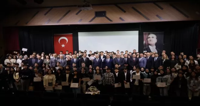 Sakarya’da liselilerin sanat dolu festivali ödül töreni ile taçlandı