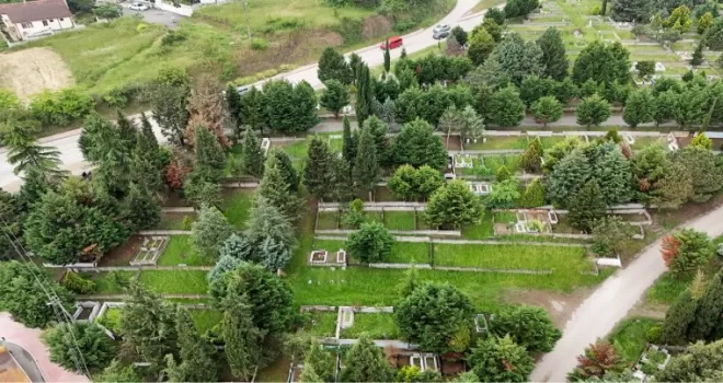 Sakarya’da mezarlıklarda bayram hazırlığı