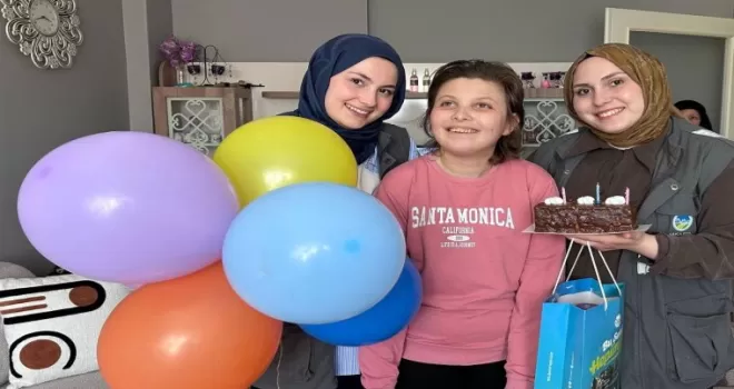 Sakarya’da özel bireylere Büyükşehir’den doğum günü sürprizi