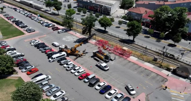 Sakarya’da tarihi gün Dev vinçlerin kurulumu başladı