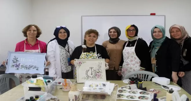 SAMEK’te eski eşyalar sanatla buluşuyor... El emekleri kazanca dönüşüyor