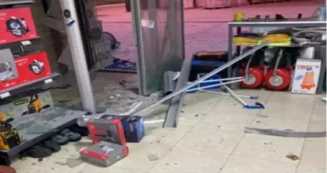 Şile Ağva’da işyerine patlayıcı saldırı!