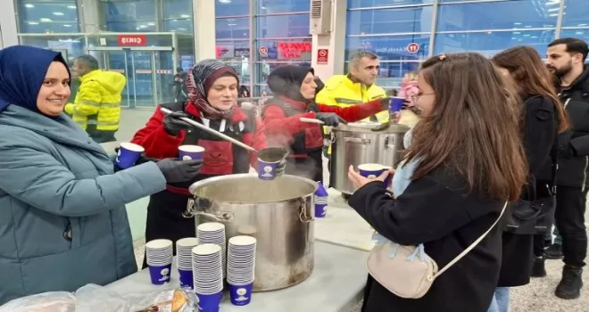 Sivas’ta son 20 yılın en yoğun karında belediye 7/24 görevde