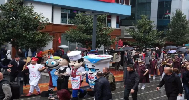 Trabzon’da Gastronomi Festivali’ne coşkulu kortej