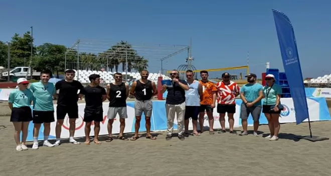 Trabzon’da plaj voleybolu heyecanı başladı