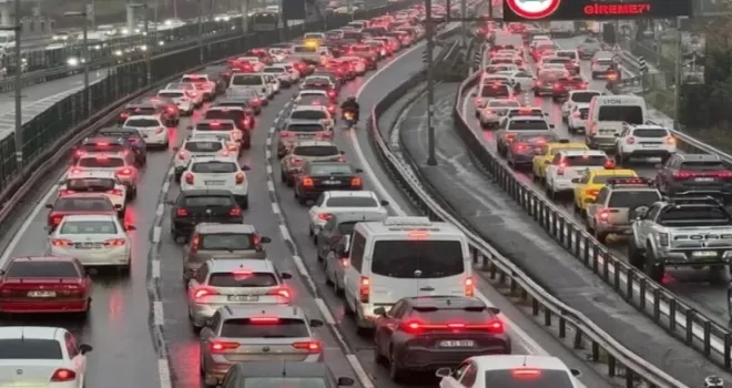 Trafiğe kayıtlı taşıtlar 34 milyonu geçti