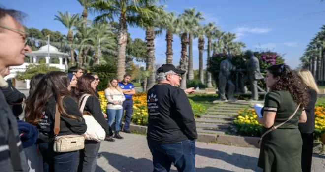 Türkiye’de ilk kez İzmir’de hayata geçirildi... Kent Denetçileri iş başında