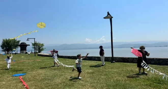 Uçurtmalar Kocaeli’den barışa uçtu