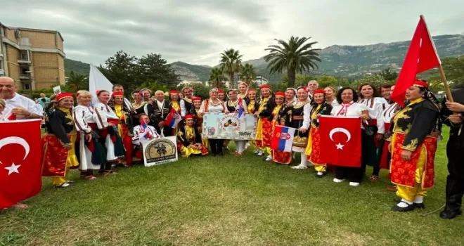 Uluslararası Adriyatik Folklor Festivali’nde AdaDans rüzgârı