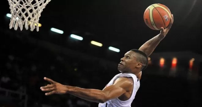 Westbrook NBA tarihine geçti