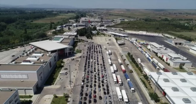 Toprak Razgatlıoğlu Hollanda'daki sıralama turlarında kaza yaptı