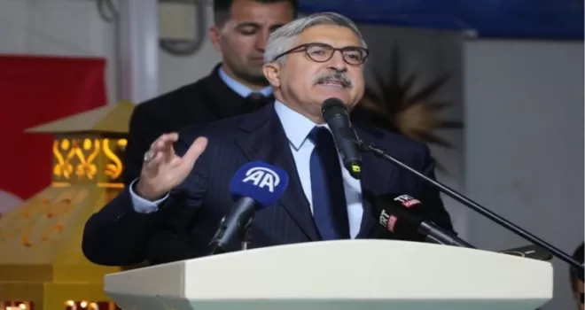 Yayman: Haddini bil Özgür Özel!