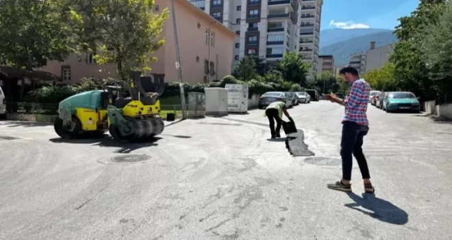 Yıldırım’da yol bakım çalışmaları sürüyor