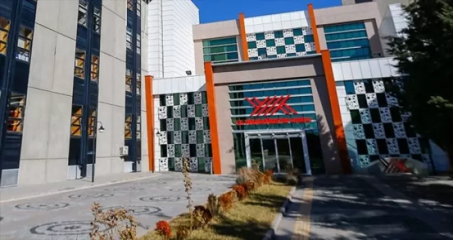 Wilder unvanını korudu