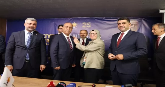 YRP Mardin İl Başkanı Mahmut Özer AK Parti’’e katıldı 