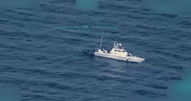 Yunanistan’ın denize bıraktığı düzensiz göçmenleri Sahil Güvenlik kurtardı