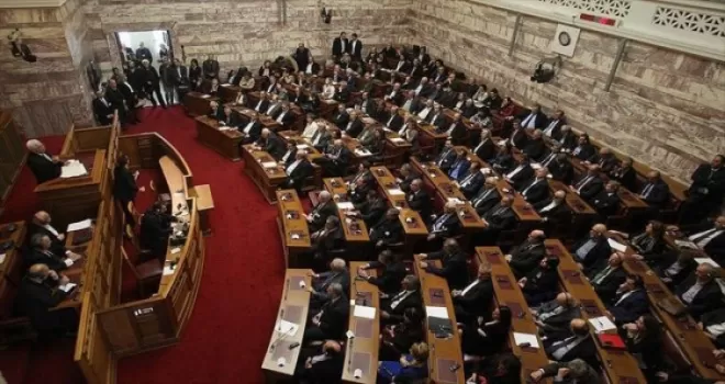 Yunanistan, Makedonya ile varılan isim sorunu anlaşmasını onayladı
